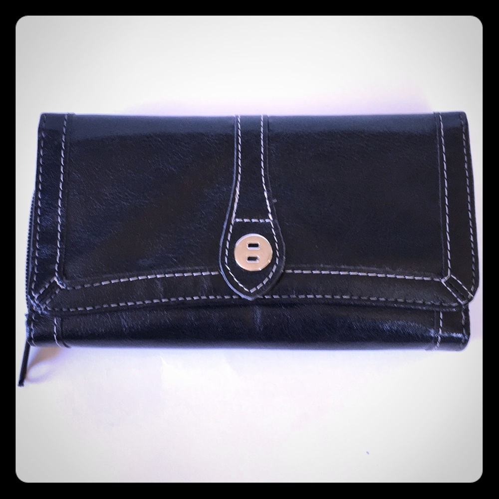 New Gold Coast black leather wallet silver zip